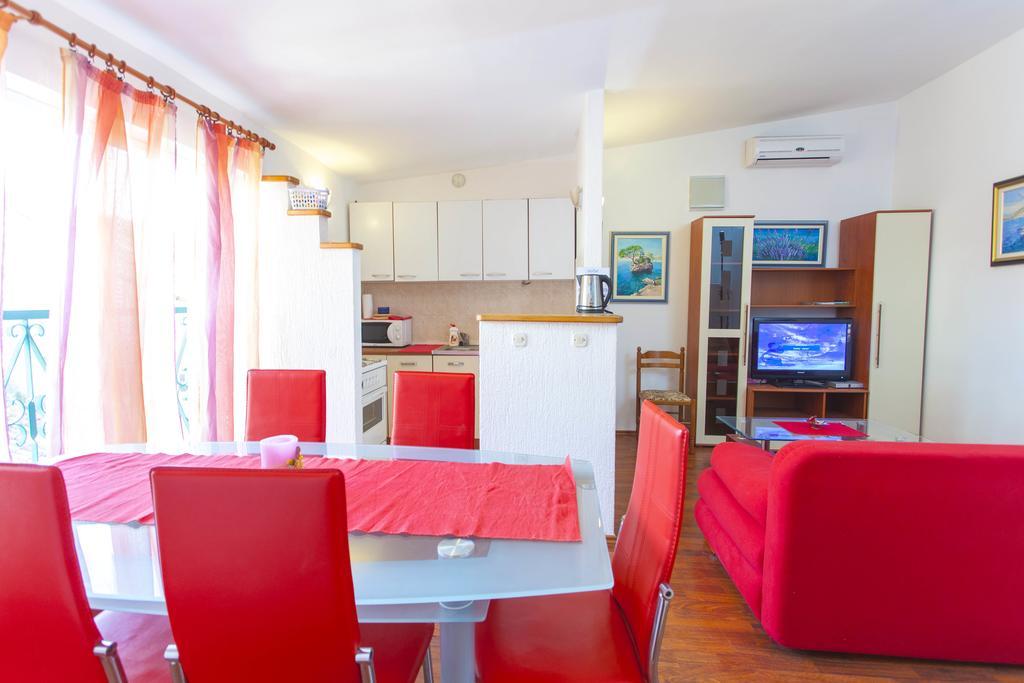 Carolija Apartment Makarská Pokoj fotografie